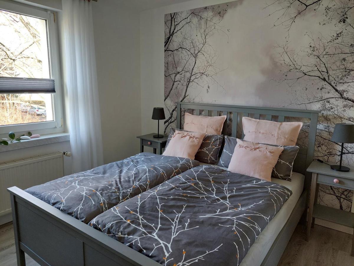 Helles Modern Eingerichtetes Apartment Halle  Luaran gambar